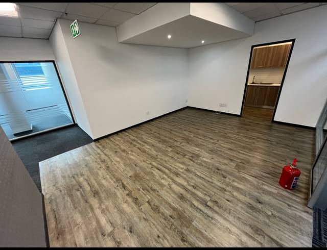 339M² OFFICE TO LET IN FORESHORE